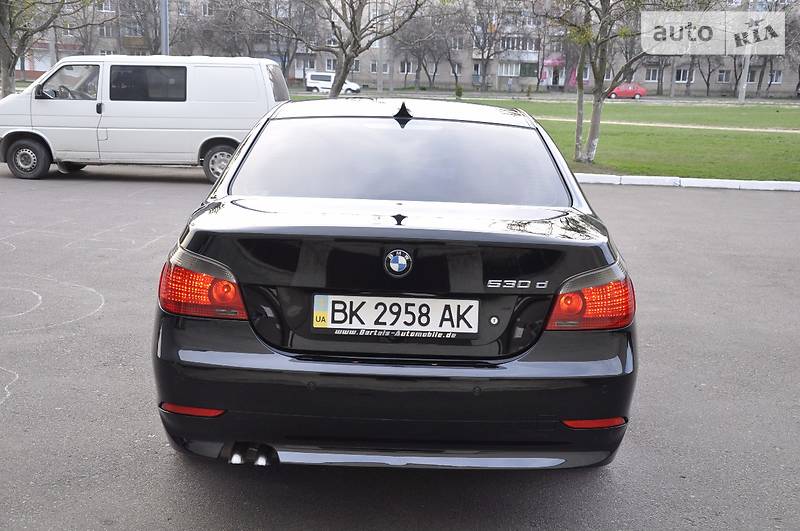 Седан BMW 5 Series 2004 в Ровно