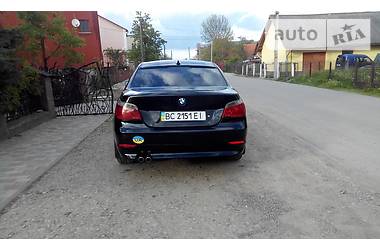 Седан BMW 5 Series 2004 в Самборе