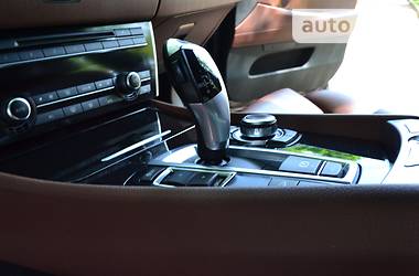 Седан BMW 5 Series 2011 в 