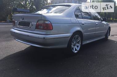 Седан BMW 5 Series 2000 в Новой Каховке