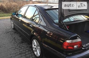 Седан BMW 5 Series 2000 в Ровно