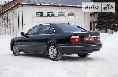 Седан BMW 5 Series 2002 в Тростянце