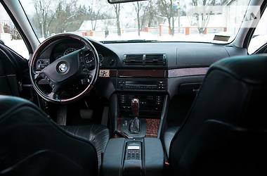 Седан BMW 5 Series 2002 в Тростянце