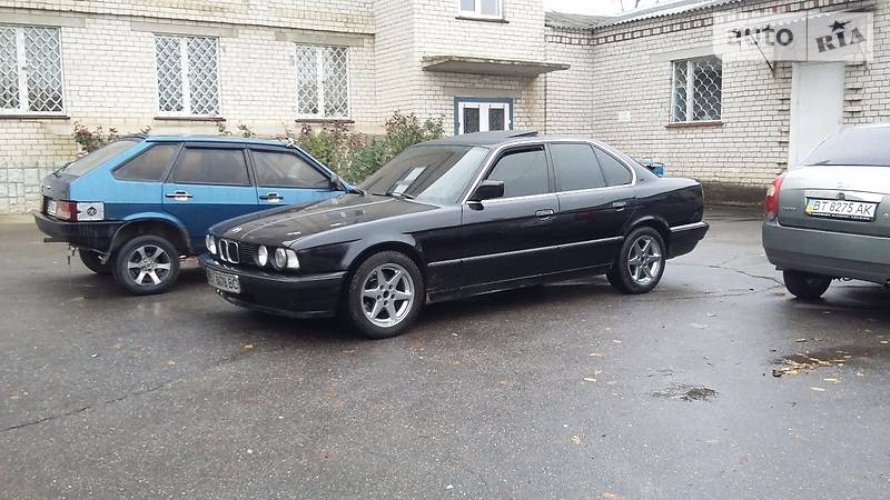 Седан BMW 5 Series 1993 в Бериславе