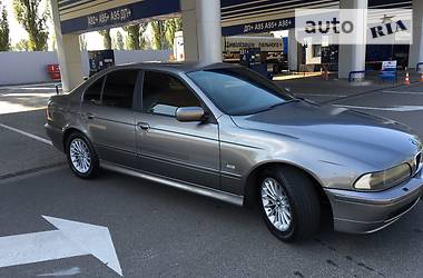 Седан BMW 5 Series 2002 в Киеве