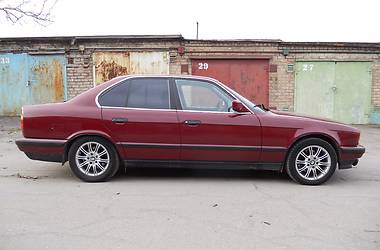 Седан BMW 5 Series 1988 в Запорожье