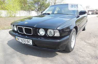 Седан BMW 5 Series 1991 в Вараше