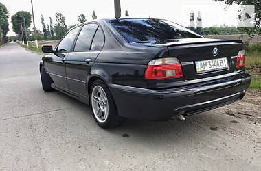 Седан BMW 5 Series 2001 в Киеве