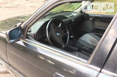 Седан BMW 5 Series 1990 в Запорожье