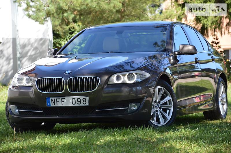 Седан BMW 5 Series 2013 в Львове