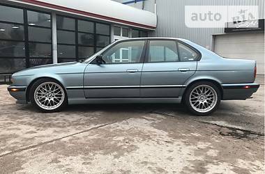 Седан BMW 5 Series 1989 в Киеве