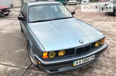 Седан BMW 5 Series 1989 в Киеве