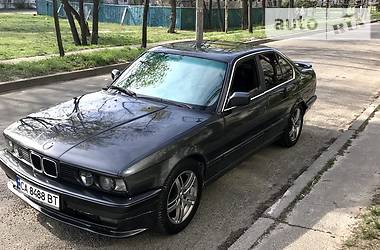 Седан BMW 5 Series 1989 в Киеве