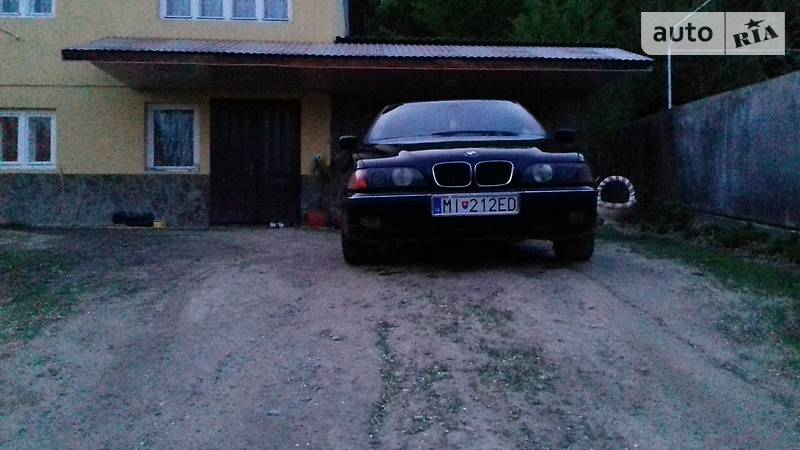 Седан BMW 5 Series 1999 в Тячеве