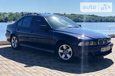 Седан BMW 5 Series 2000 в Запоріжжі