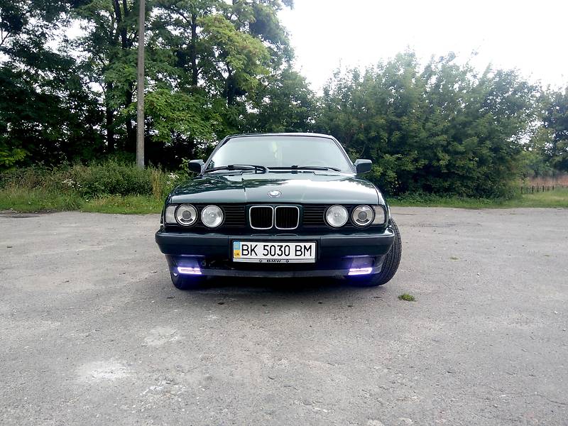 Седан BMW 5 Series 1991 в Дубно