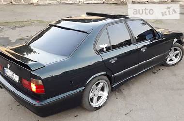 Седан BMW 5 Series 1993 в Києві