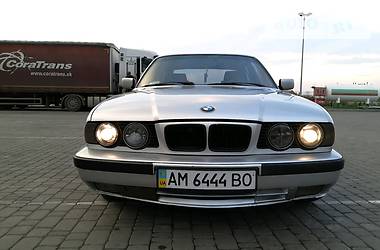 Седан BMW 5 Series 1994 в Виннице