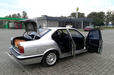 Седан BMW 5 Series 1994 в Виннице