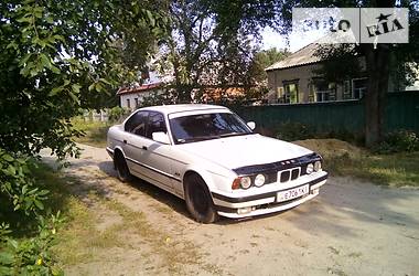 Седан BMW 5 Series 1989 в Сумах