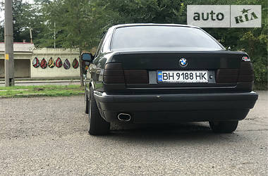 Седан BMW 5 Series 1992 в Одессе