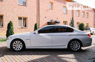 Седан BMW 5 Series 2012 в Мукачево