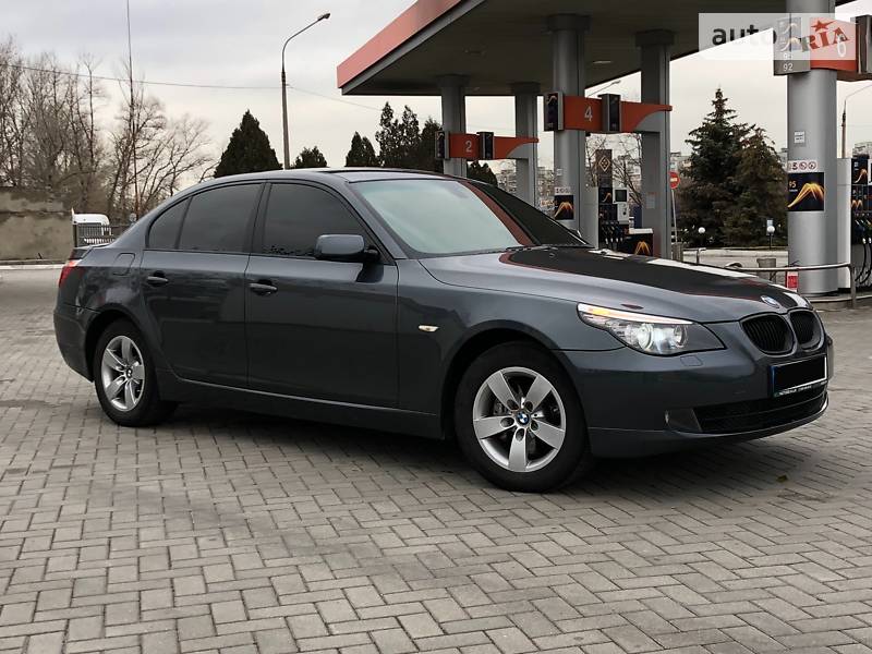 Седан BMW 5 Series 2007 в 