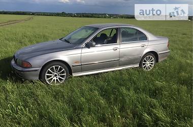 Седан BMW 5 Series 2000 в Благовещенском