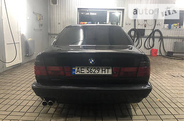 Седан BMW 5 Series 1990 в Днепре