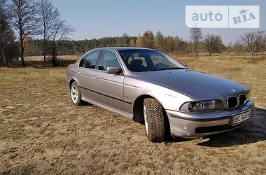 Седан BMW 5 Series 1999 в Коростене