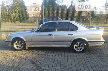 Седан BMW 5 Series 1989 в Долине