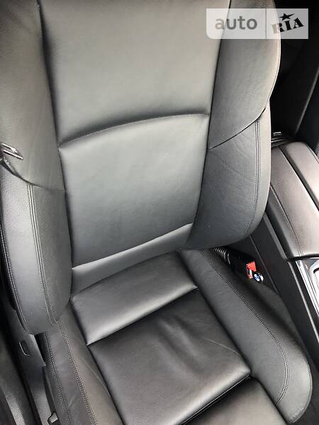 Седан BMW 5 Series 2011 в Самборі