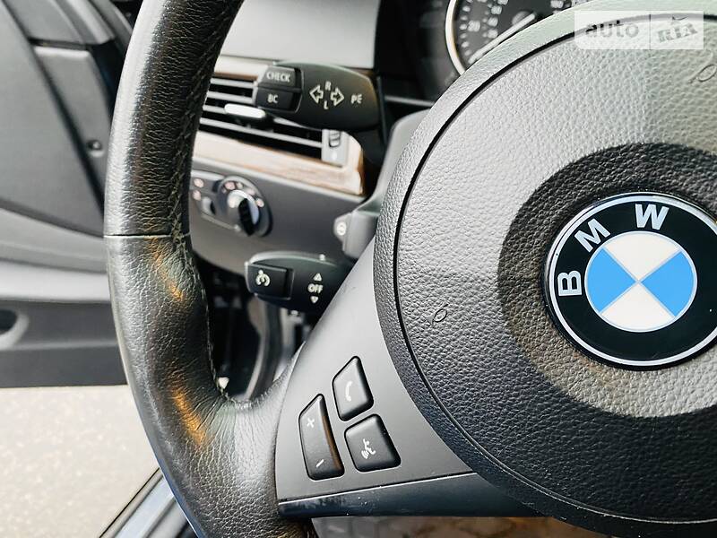 Седан BMW 5 Series 2009 в Харкові