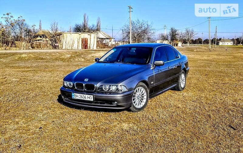 Седан BMW 5 Series 2002 в Измаиле