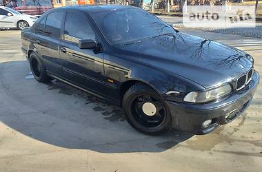 Седан BMW 5 Series 1999 в Тячеве