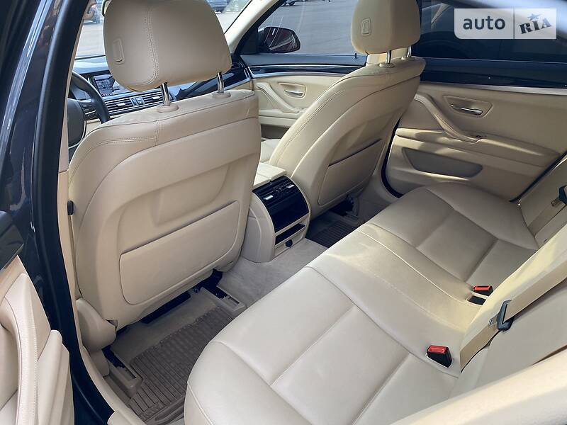 Седан BMW 5 Series 2016 в Києві фото 17 Седан BMW 5 Series 2016 в Києві
