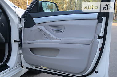 Універсал BMW 5 Series 2011 в 