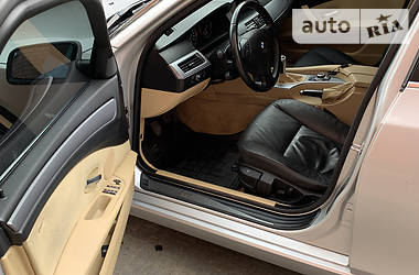 Седан BMW 5 Series 2009 в 