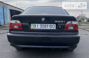 Седан BMW 5 Series 2001 в  фото 14 Седан BMW 5 Series 2001 в