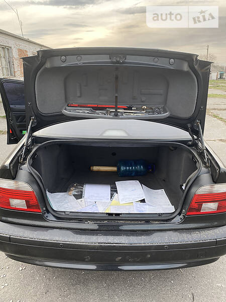 Седан BMW 5 Series 2001 в Хоролі