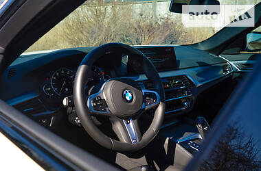 Седан BMW 5 Series 2019 в 