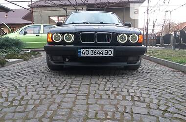 Седан BMW 5 Series 1995 в Иршаве