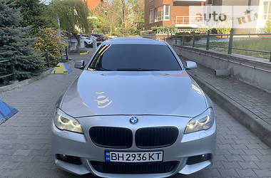 Седан BMW 5 Series 2012 в 