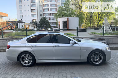Седан BMW 5 Series 2012 в 