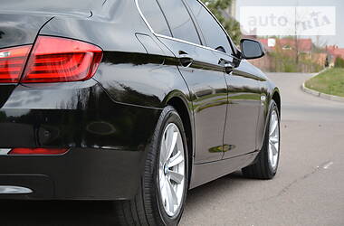 Седан BMW 5 Series 2012 в 