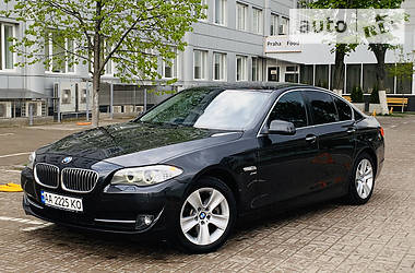 Седан BMW 5 Series 2012 в 