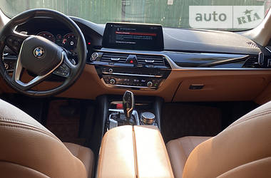 Седан BMW 5 Series 2018 в 
