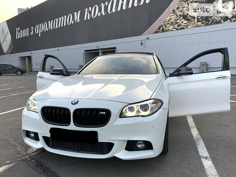 Седан BMW 5 Series 2016 в Дніпрі