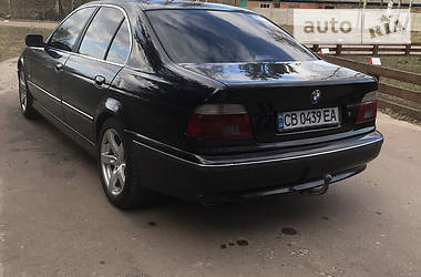Седан BMW 5 Series 2000 в Городне