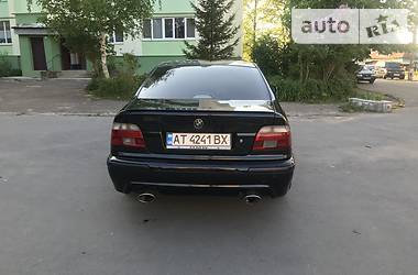 Седан BMW 5 Series 2002 в 